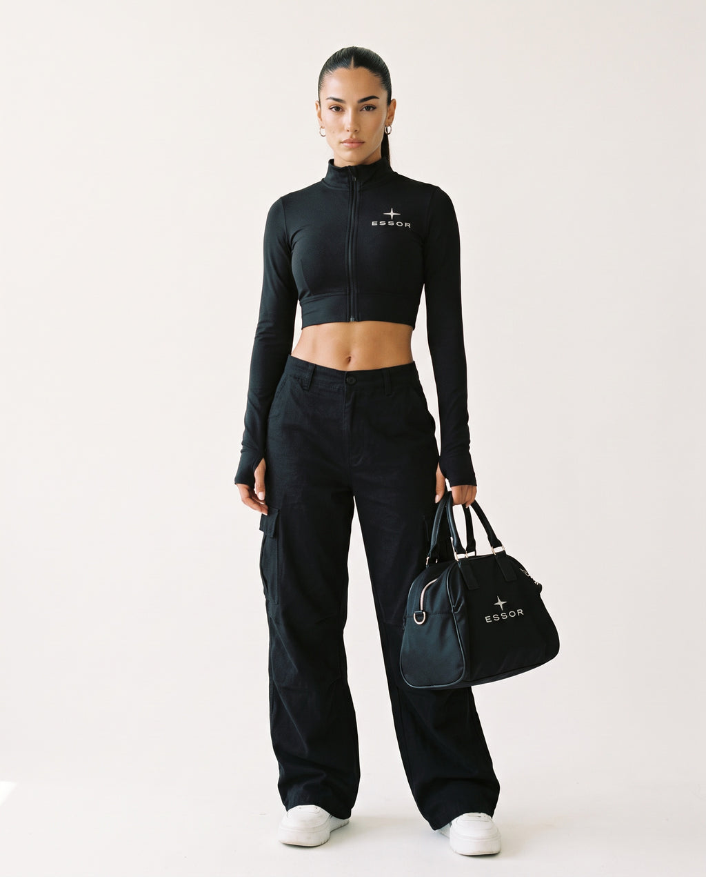 Tasche ESSOR, Schwarz, Damen-Model