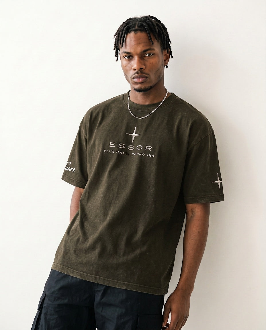 T-Shirt «Script», Olivgrün, Herren-Model, von vorne