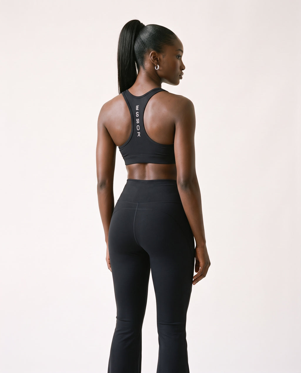 Sport-BH «Altitude», Schwarz, Damen-Model, von hinten