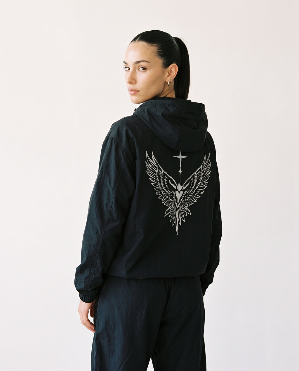 Trainingsjacke «Élan», Schwarz, Damen-Model, von hinten