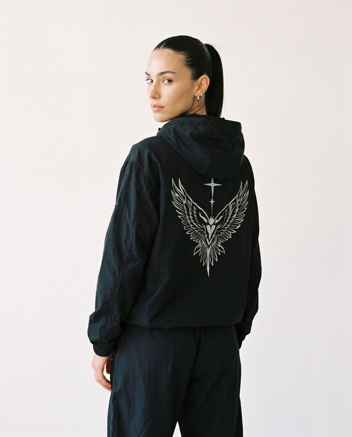 Trainingsjacke «Élan», Schwarz, Damen-Model, von hinten