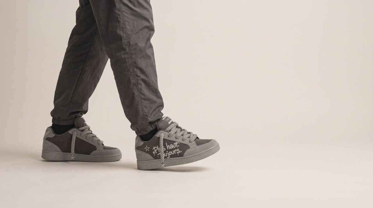 Sneaker «Béton», Dunkelgrau, Video am Fuss