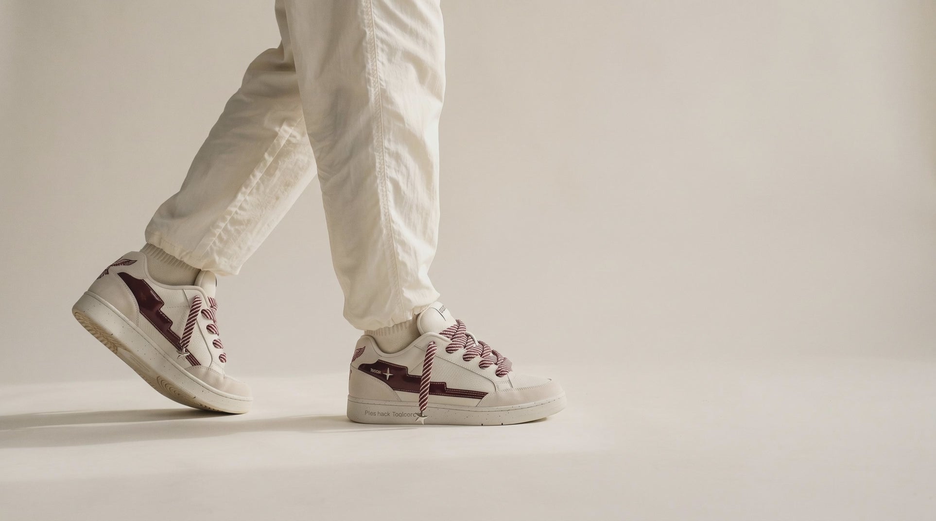 Sneaker «Envol», Naturweiss, Video am Fuss
